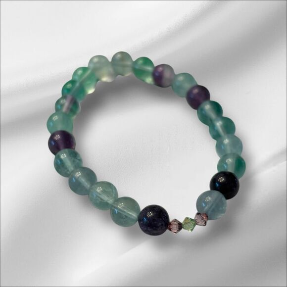 Elegant Multicolor Beaded Bracelet fluorite 7” with Swarovski beads - Picture 3 of 5